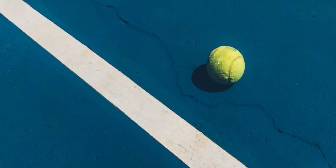 In tennis, how long do you have to call the ball out after it lands?